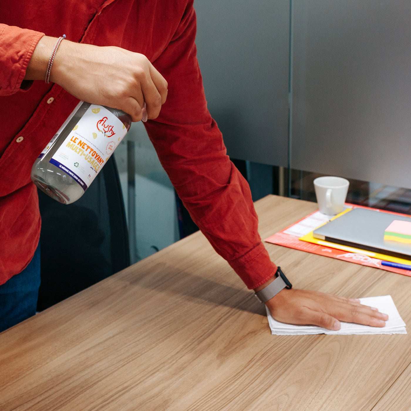 Nettoyant-multi-usages-flushy-ecologique-citron-fruit-anti-gaspillage-naturel-bureau-entreprise-nettoyage-tasse